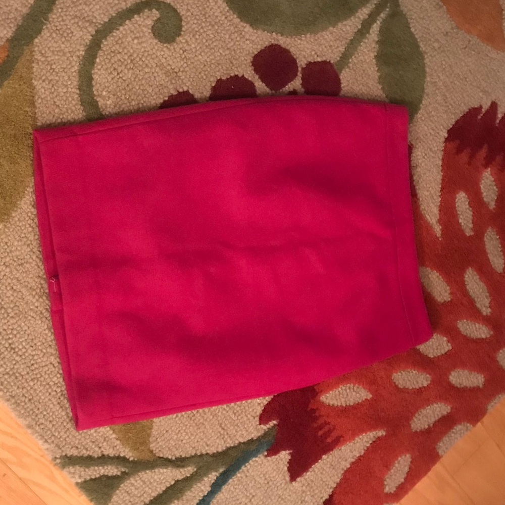 Size 4 J Crew wool skirt. NWT. Fully lined.